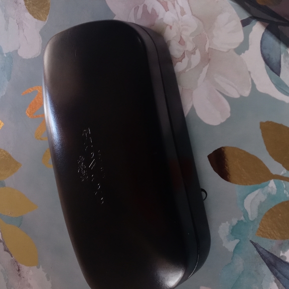 Glasses coach - Picture 7 of 7